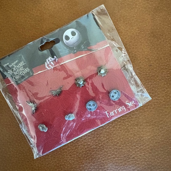 The Nightmare Before Christmas Stud Earring Set - Picture 3 of 6